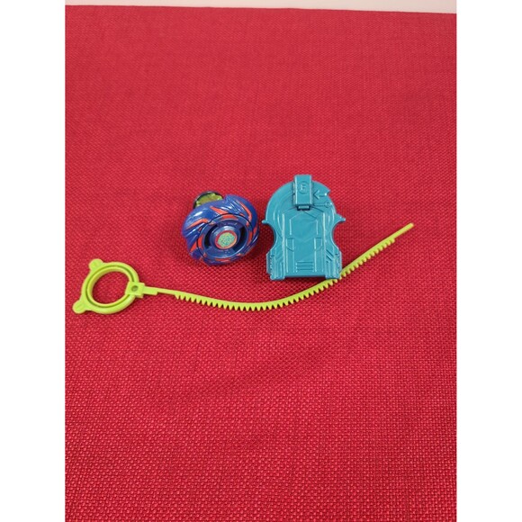 Hasbro Beyblade XTS Tornado Battlers X-06 Lacerta 2011 With Ripcord And Launcher - Picture 1 of 4